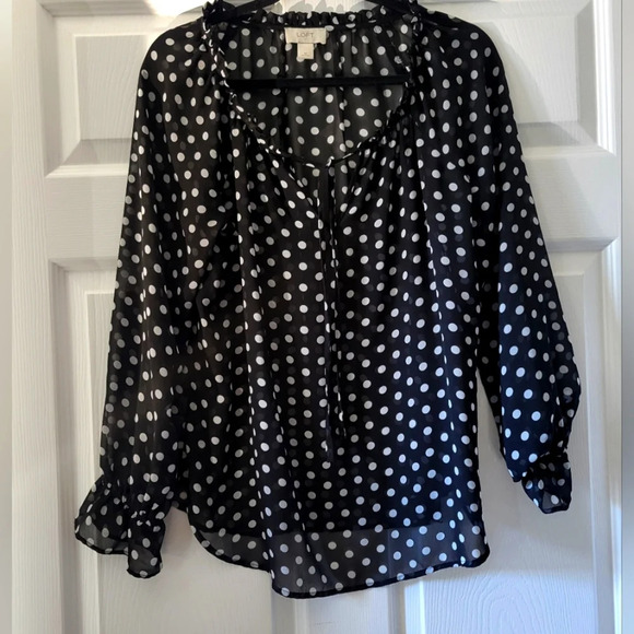 Ann Taylor Loft - NWOT - Black and White Sheer Polka Dot Top,  Size M - Picture 1 of 6